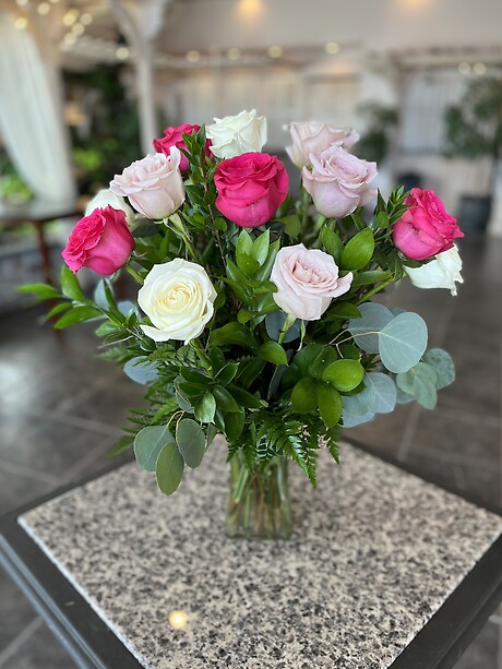 Dozen Mixed Pink Roses