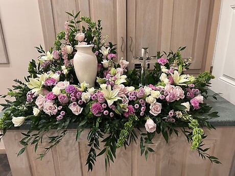 Urn - Angelic Remembrance Arrangement
