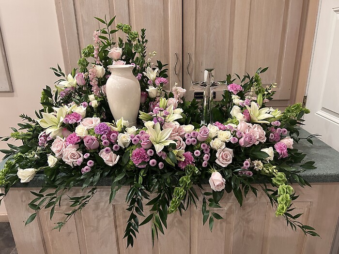 Urn - Angelic Remembrance Arrangement